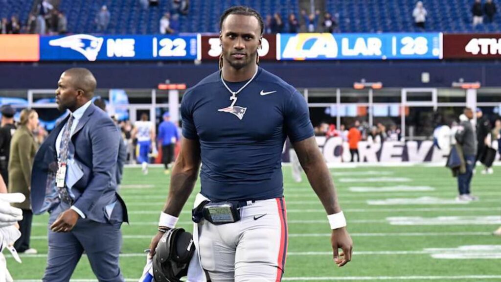 Insider Updates Trade Status on Patriots QB