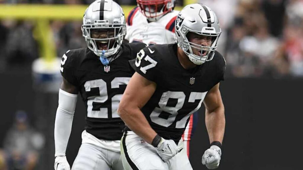 Colts Thrown Lifeline to Help Tight End Group with Potential Trade