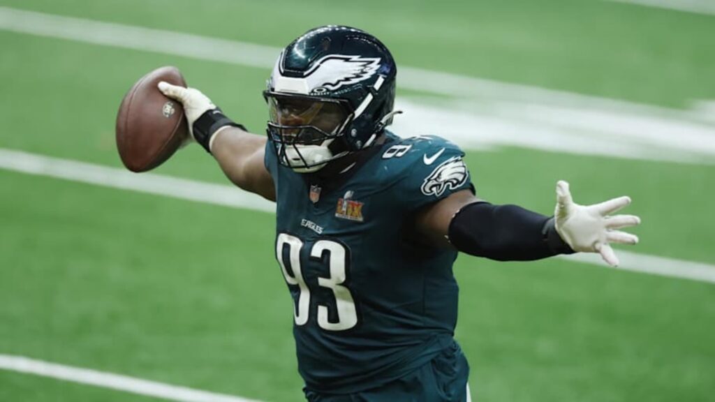 Eagles’ Milton Williams Predicted To Leave For Surprising AFC Team