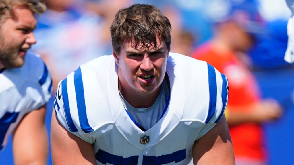 Chicago Bears predicted to add key Colts blocker in free agency
