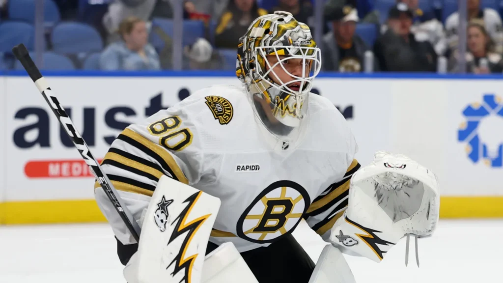Bruins discussing extension with inexperienced goaltender