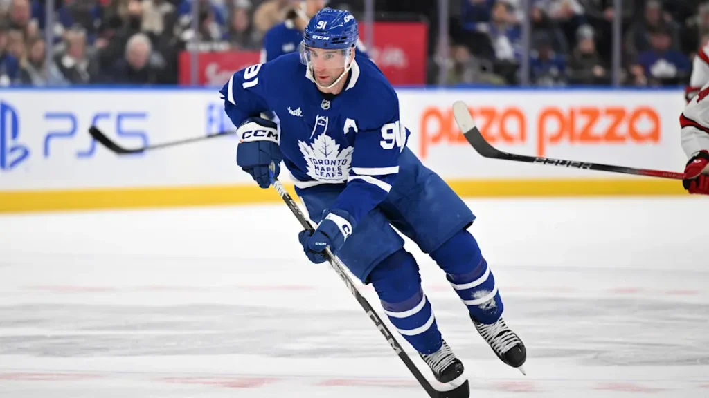 Maple Leafs Unlikely to Extend Star Center Before Deadline