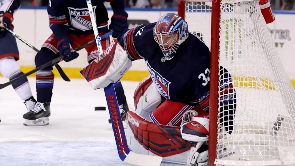 Rangers Sign Veteran Goalie to Contract Extension