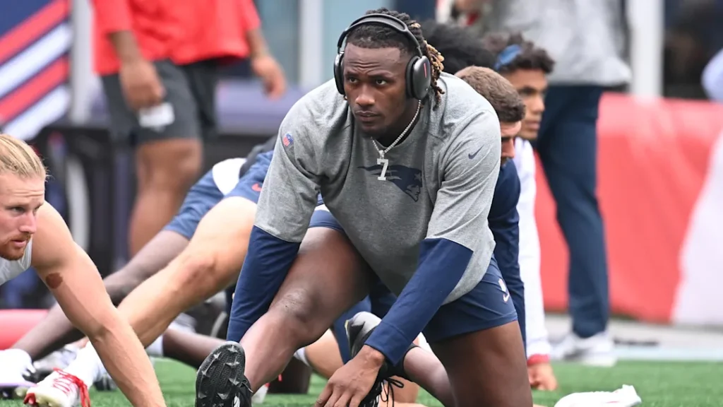 COWBOY JOE IN THE BUILDING!! Joe Milton III sends shoutout to Cowboys Nation after arriving in Dallas