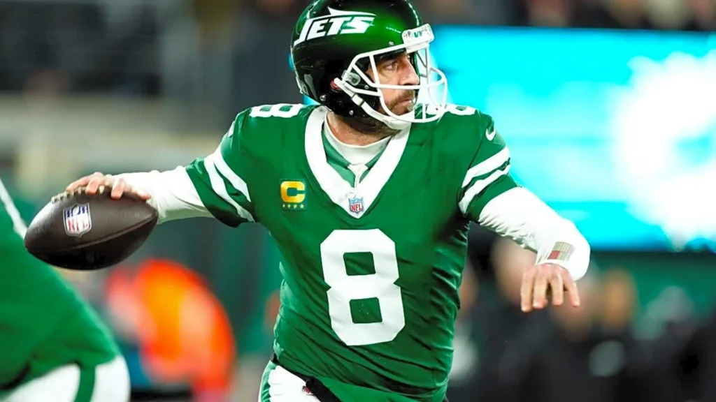 Aaron Rodgers continues to prove why it’s not worth signing him in free agency for any NFL team, even those with a need at QB see reasons why….