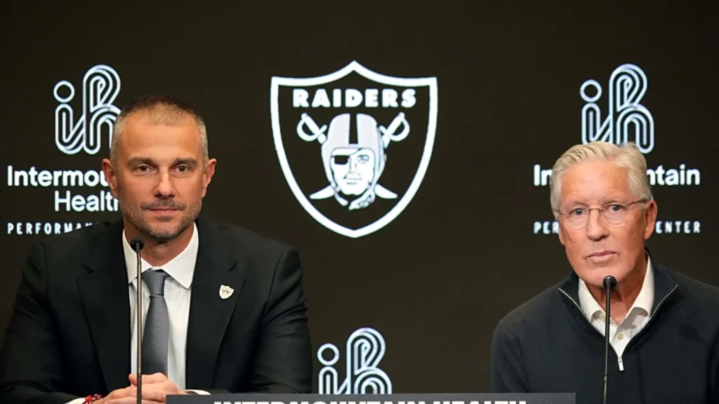 Insider believes Raiders could trade ex-starting QB during draft weekend