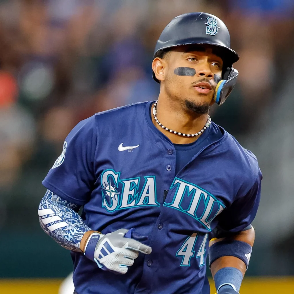 BREAKING: Seattle Mariners Rising Star Julio Rodríguez Invests $7.5 Million to Transform House Into Shelter for Homeless Youth in……