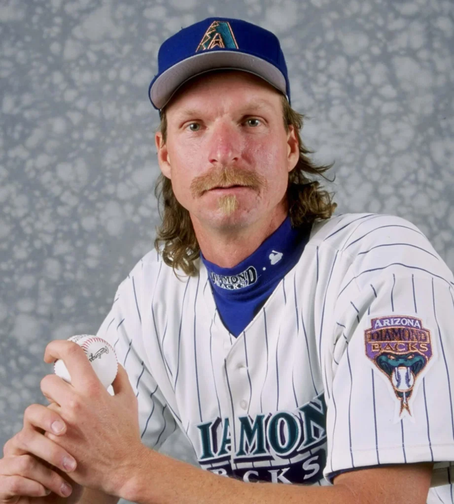 BREAKING NEWS: Seattle Mariners Baseball Legend Randy Johnson Returns as Co-Owner In a monumental announcement, Seattle Mariners owner John W. Stanton family has officially declared that Randy Johnson the legendary Pitcher Randy Johnson will return to the organization in 2025 as a New..……..view more