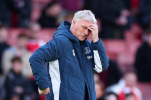 The Everton boss, a figure synonymous with resilience and loyalty, delivered what many are now calling a “perfect” reply.